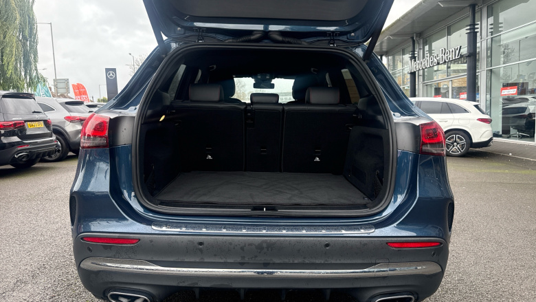 Mercedes-Benz GLA 220d 4Matic AMG Line Premium 5dr Auto Diesel Hatchback